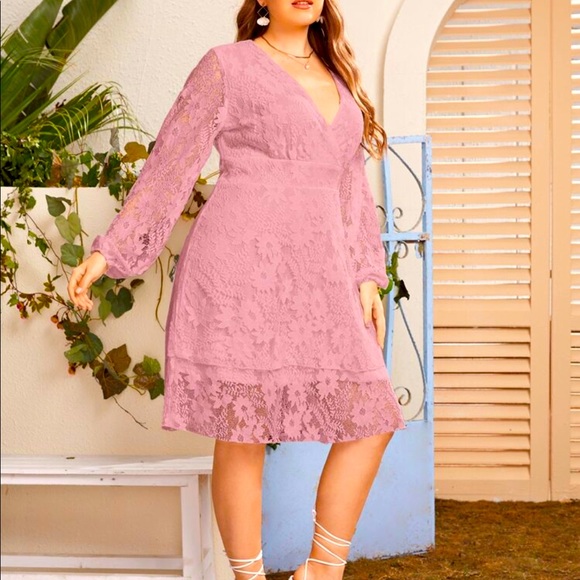 Beautiful pink lace dress - Picture 8 of 10